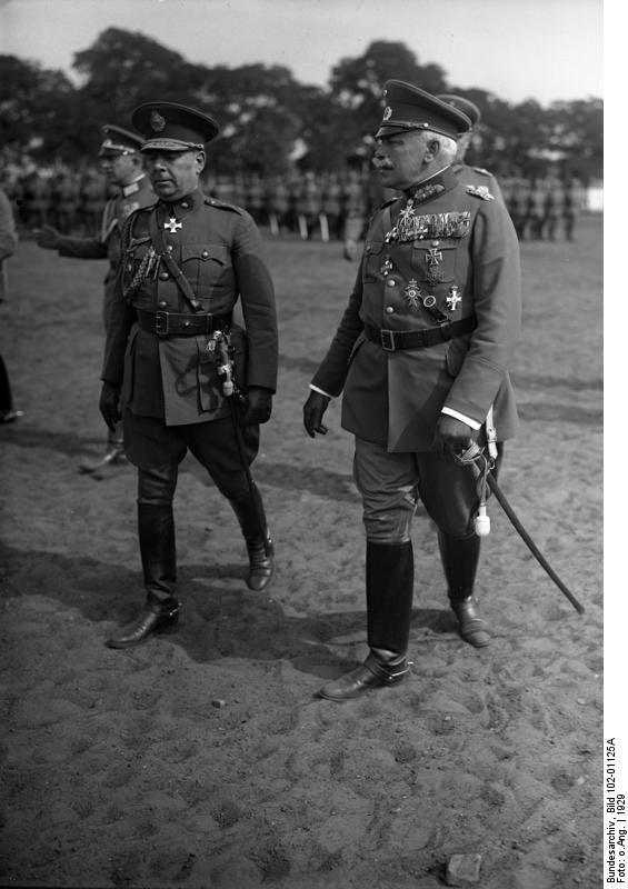 Generaloberst Wilhelm August Heye und General Toranzo